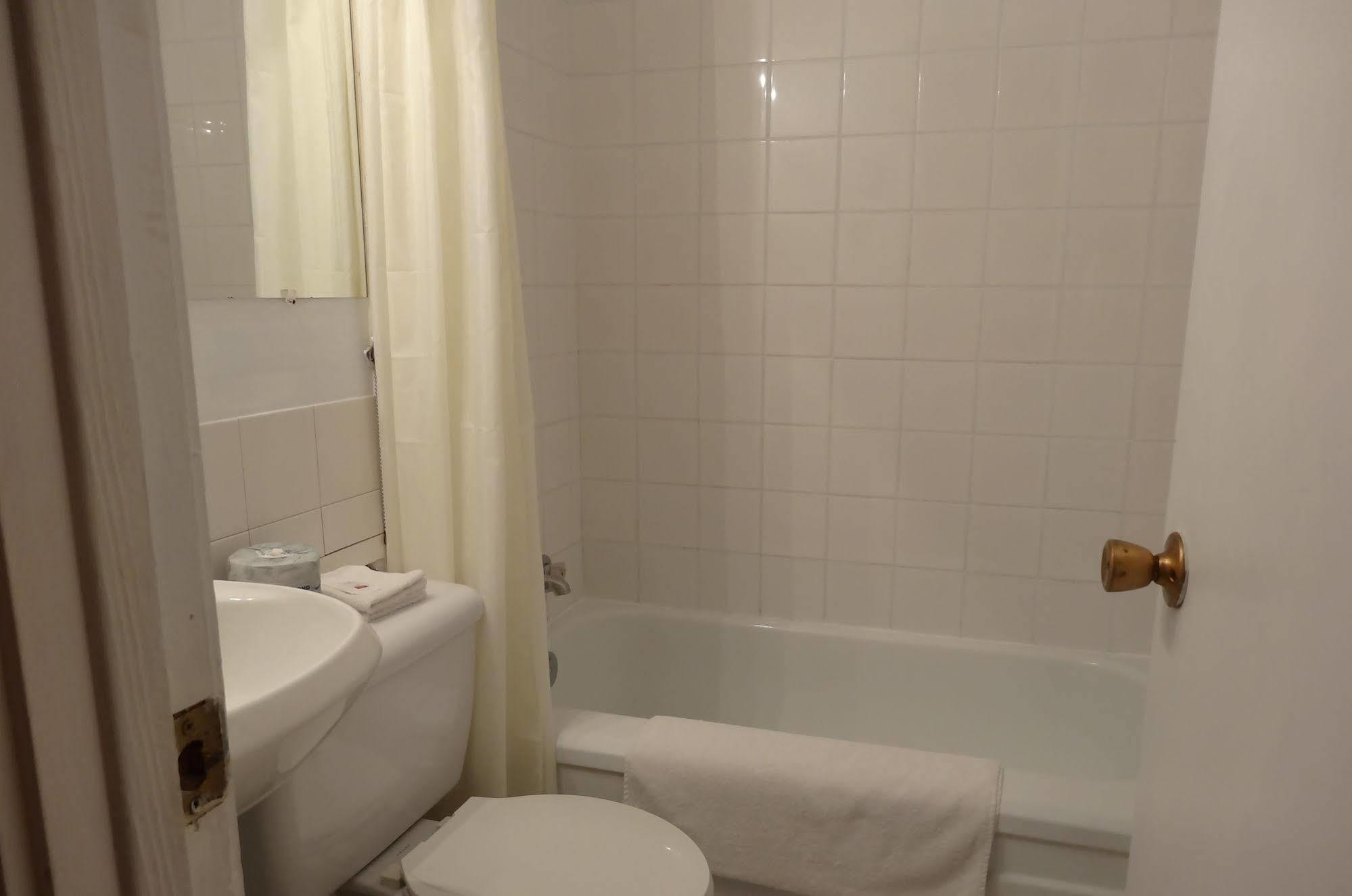 Motel Lyse Римуски Экстерьер фото