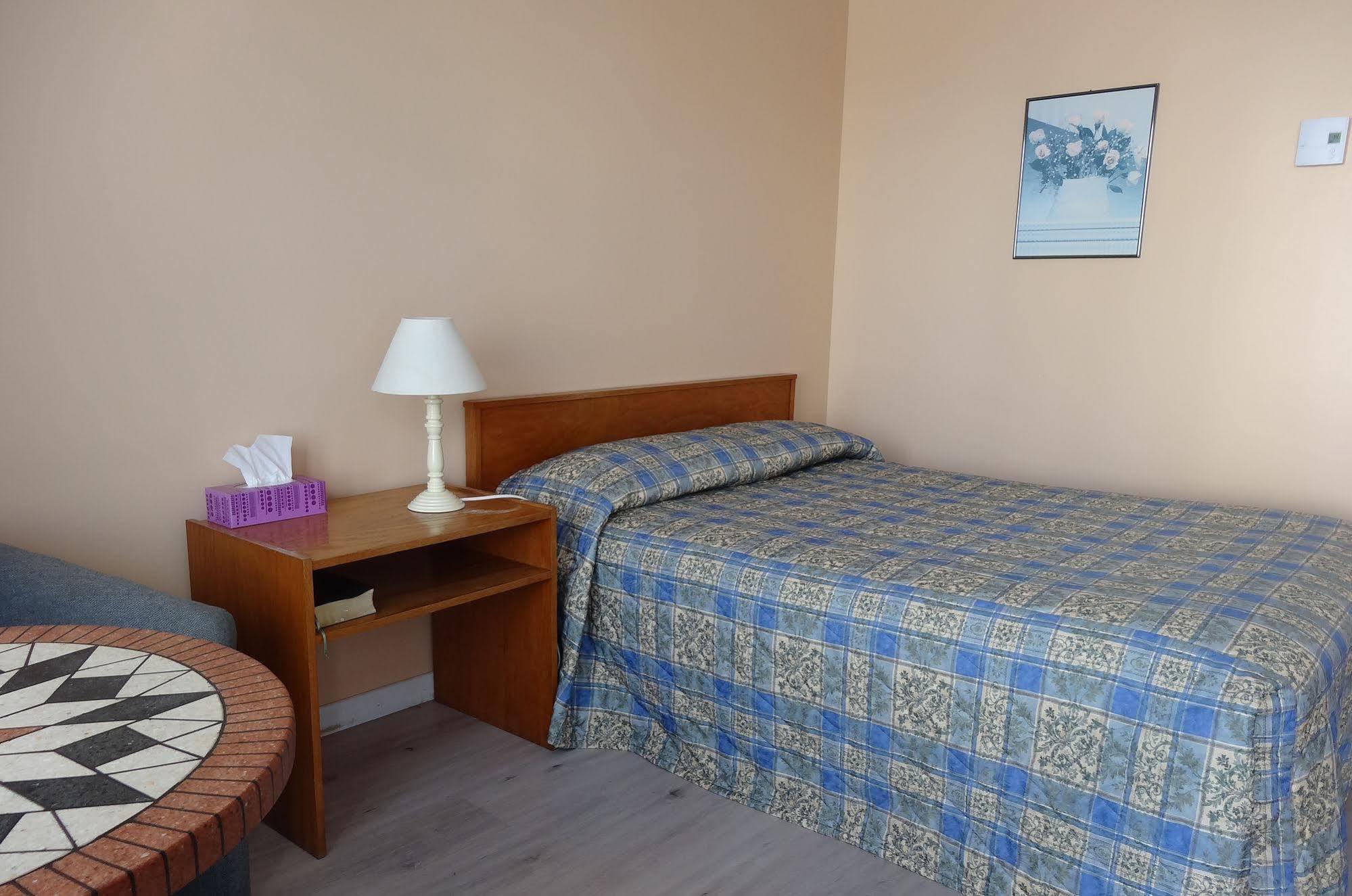 Motel Lyse Римуски Экстерьер фото